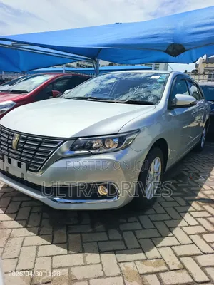 Toyota Premio 2019 Silver