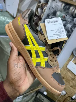 Asics Skyhand Og