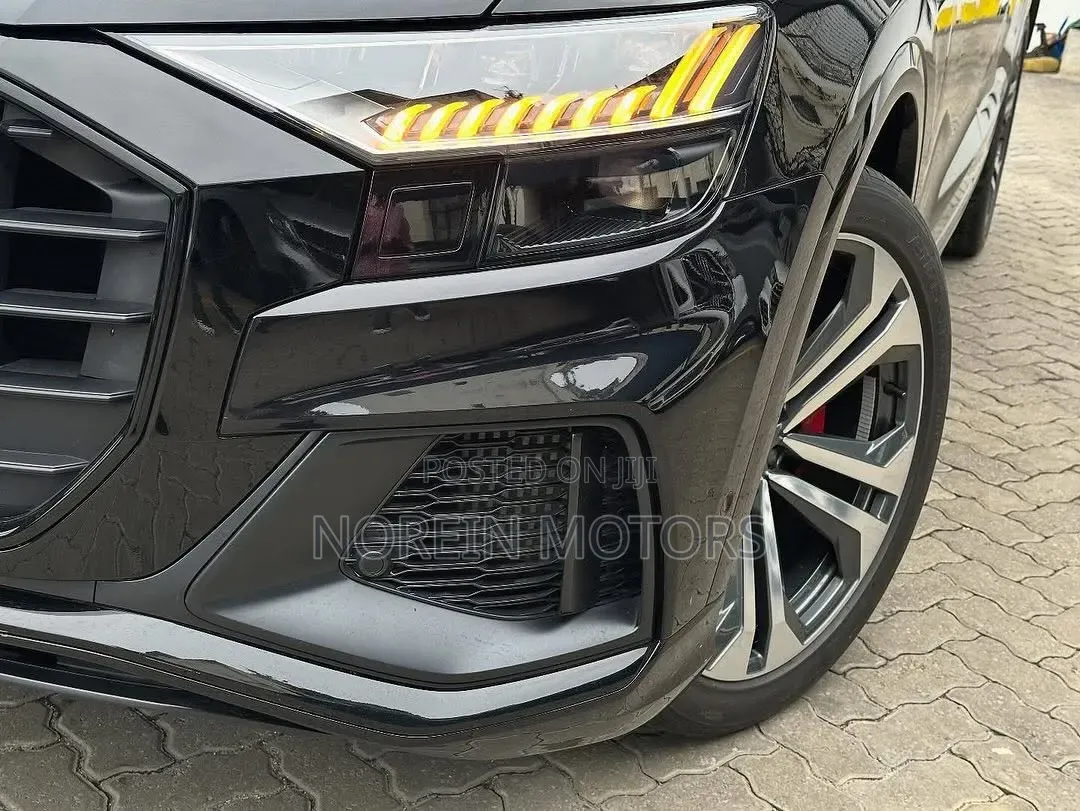 Audi Q8 2022 Matt Black
