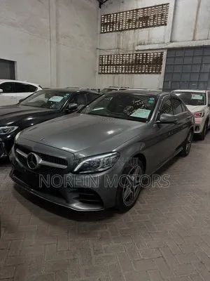 Mercedes-Benz C200 2020 Matt Black