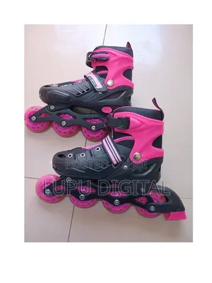Hard Boot Skate Shoes 31 To 42 Adjustable 31 To 34, 35-38, 39-42