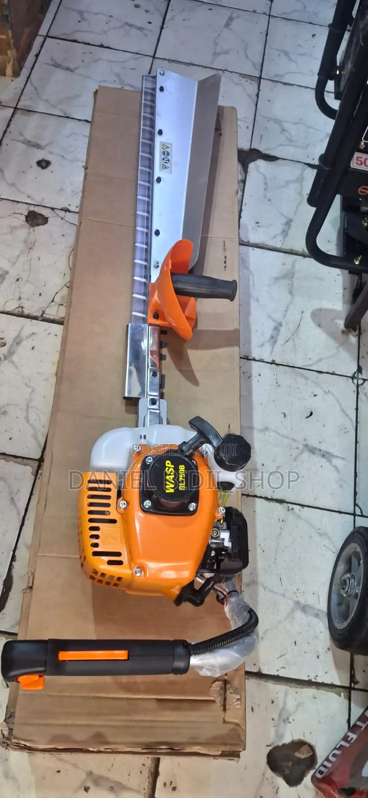 Wasp Petrol Fence Hedge Trimmer