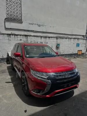 Mitsubishi Outlander 2.4 PHEV AWD 2019 Red