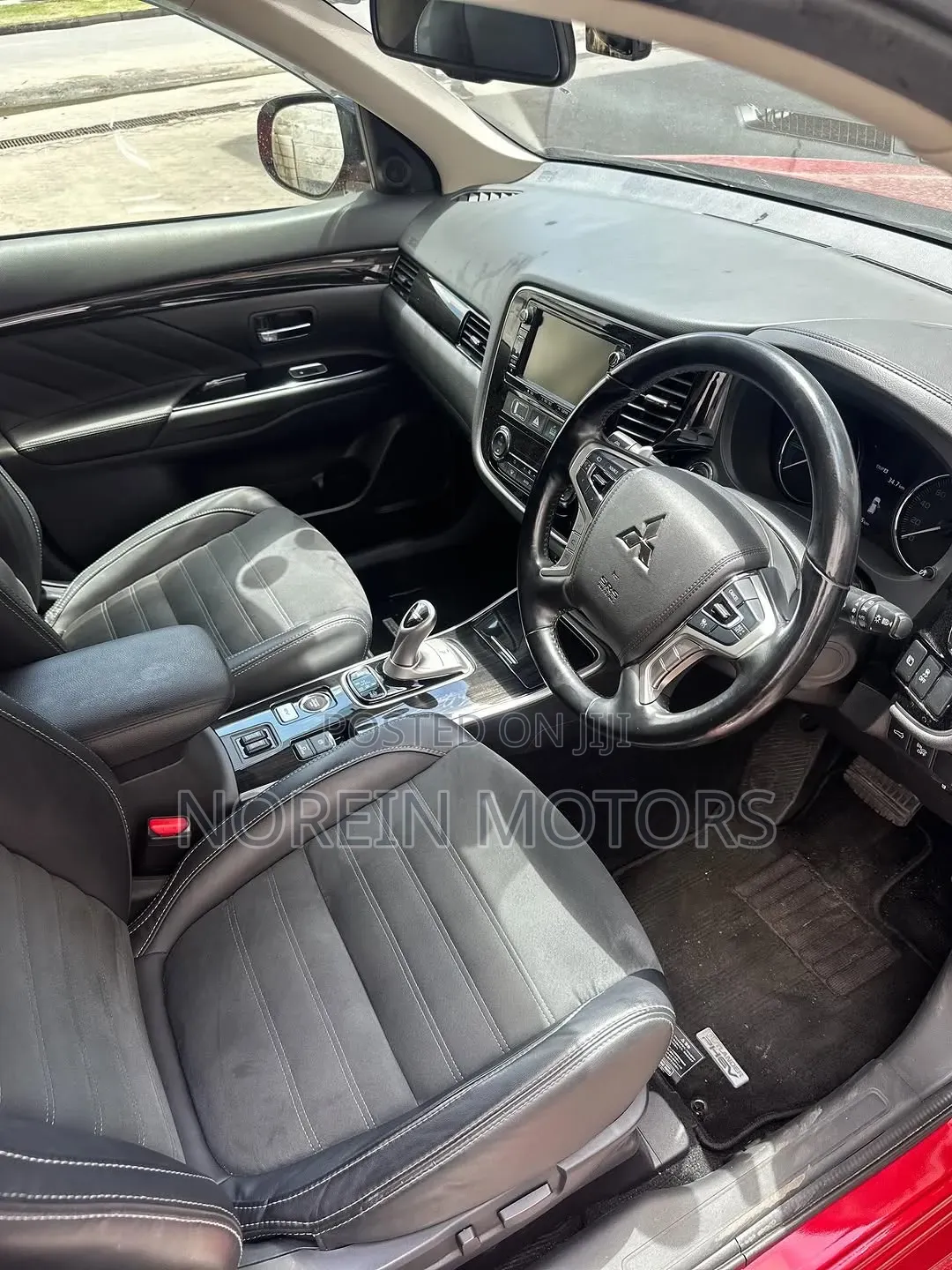 Mitsubishi Outlander 2.4 PHEV AWD 2019 Red