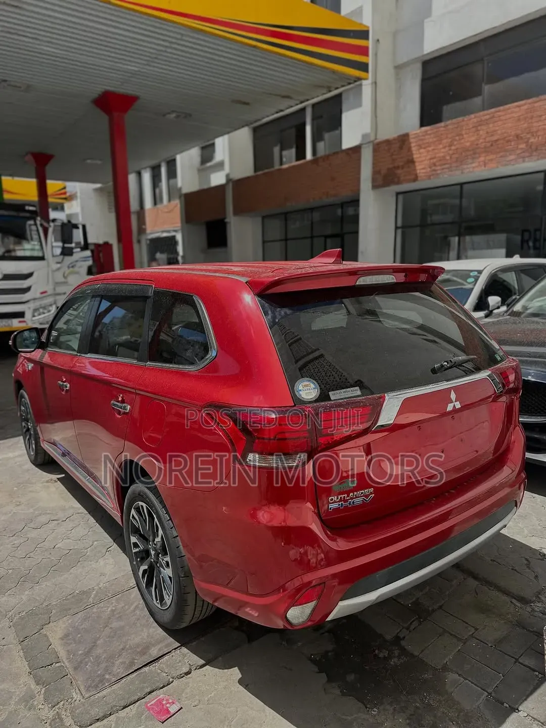 Mitsubishi Outlander 2.4 PHEV AWD 2019 Red