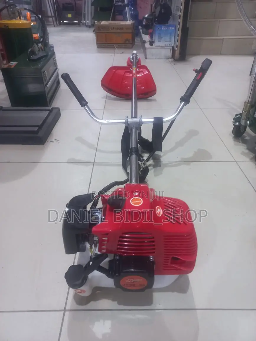 Jadever Brushcutters 2 Stroke
Side Pack 2 Stroke
