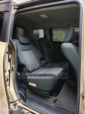 Toyota Sienta 2019 Brown