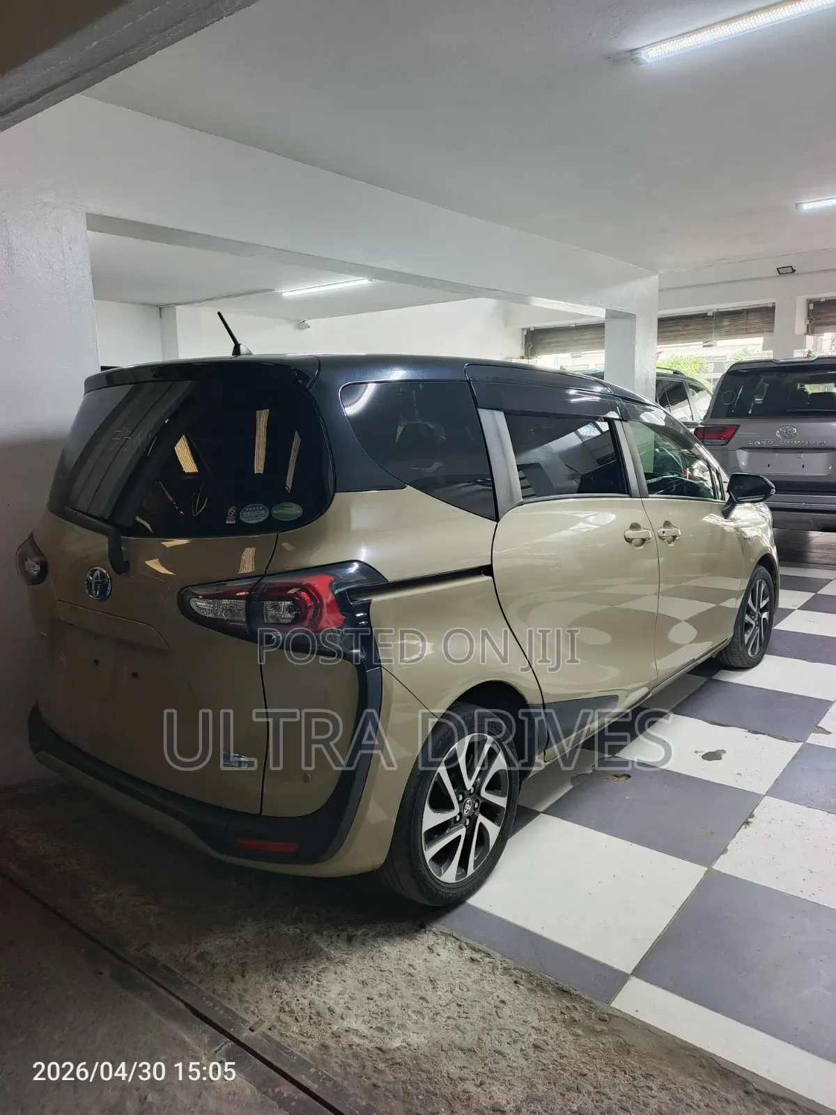 Toyota Sienta 2019 Brown