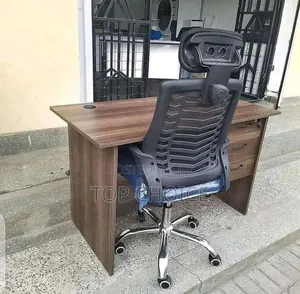 4 FTS Table and Chair