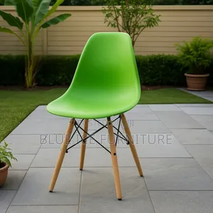 Plastic Eames Dining Chair