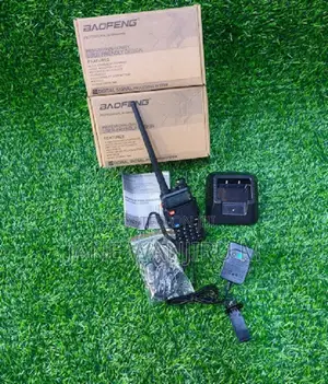 Baofeng Uv-5r Radio - Full Kit With Charger Earpiece
