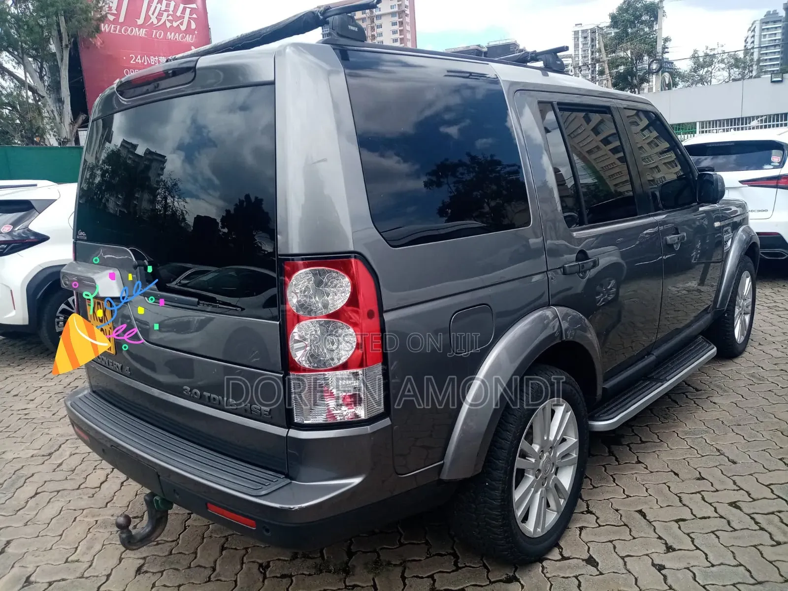Land Rover Discovery 2010 Silver
