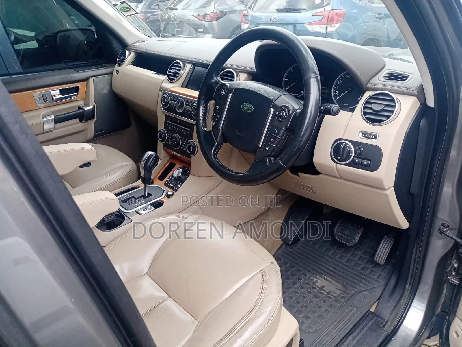 Land Rover Discovery 2010 Silver