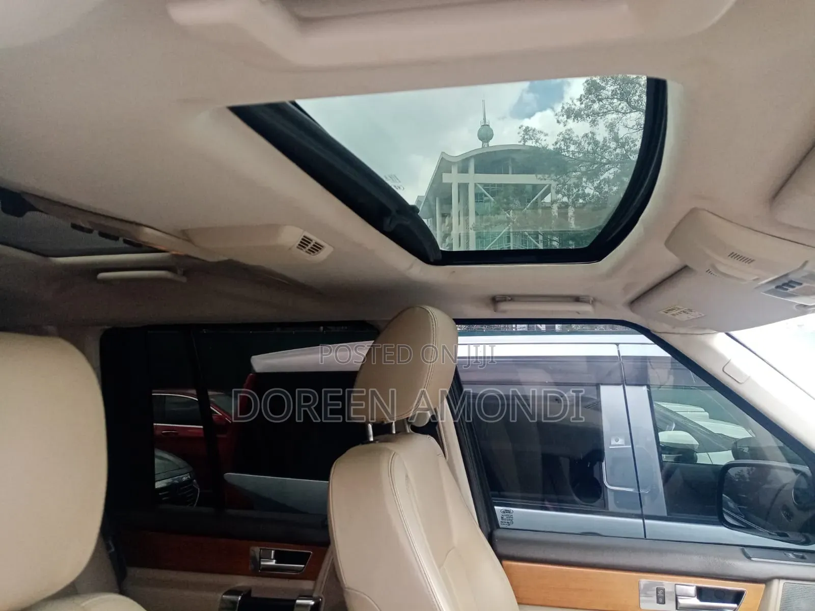 Land Rover Discovery 2010 Silver
