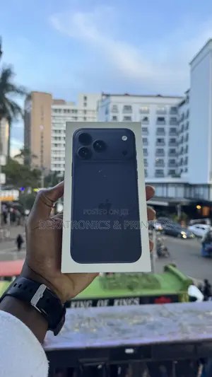 New Apple iPhone 17 Pro 512 GB Blue