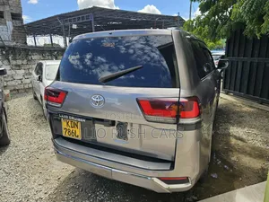 Toyota Land Cruiser 2012 Gold