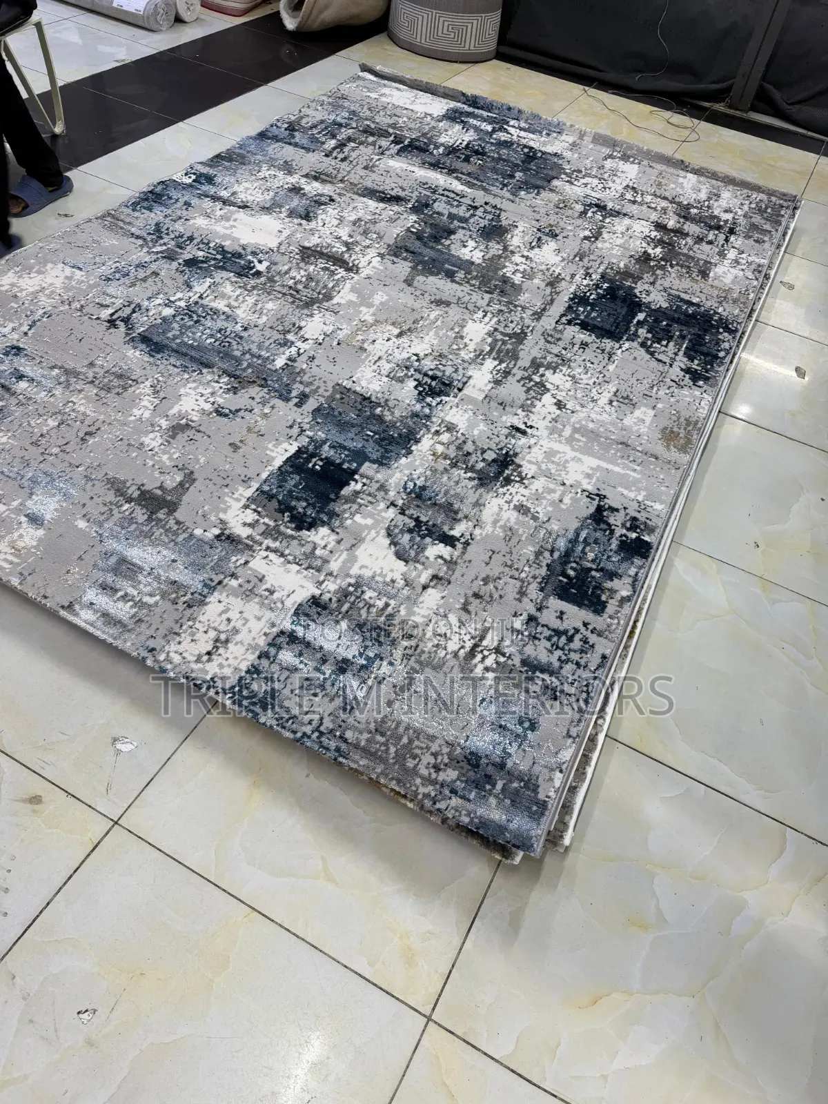 5 by 8 Sarif Carpet