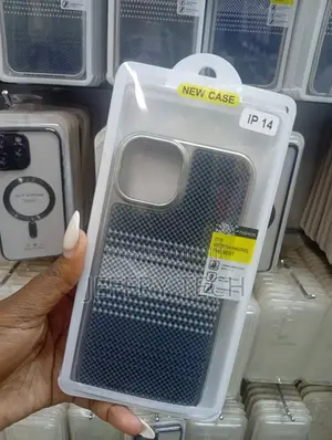 Premium Aramid Carbon Fiber Case for iPhone 14
