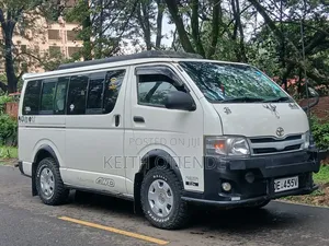 Toyota Regius 2013 White
