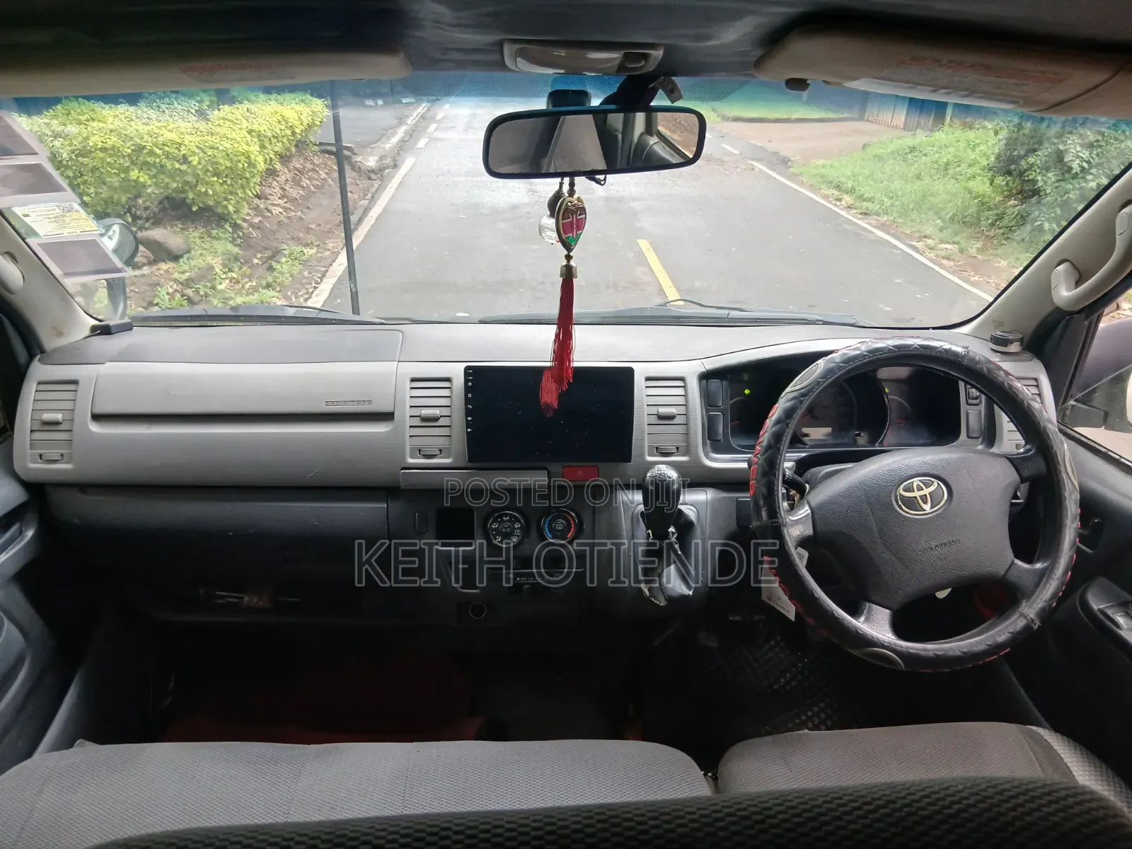 Toyota Regius 2013 White