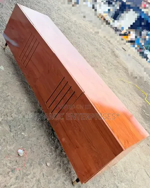 5.5fts Tv Stand With Fireplace
