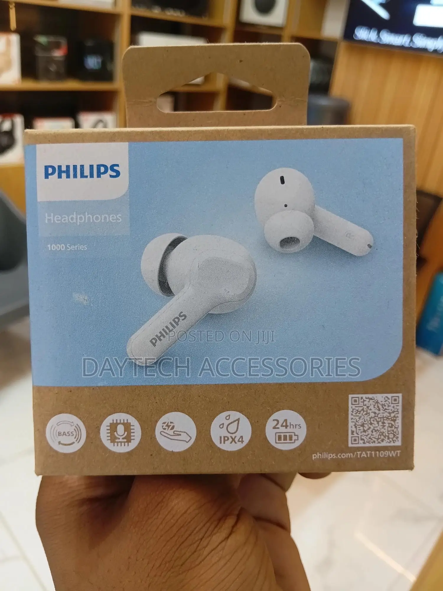 These Are Philips Tat1109wt True Wireless Earbuds in White.