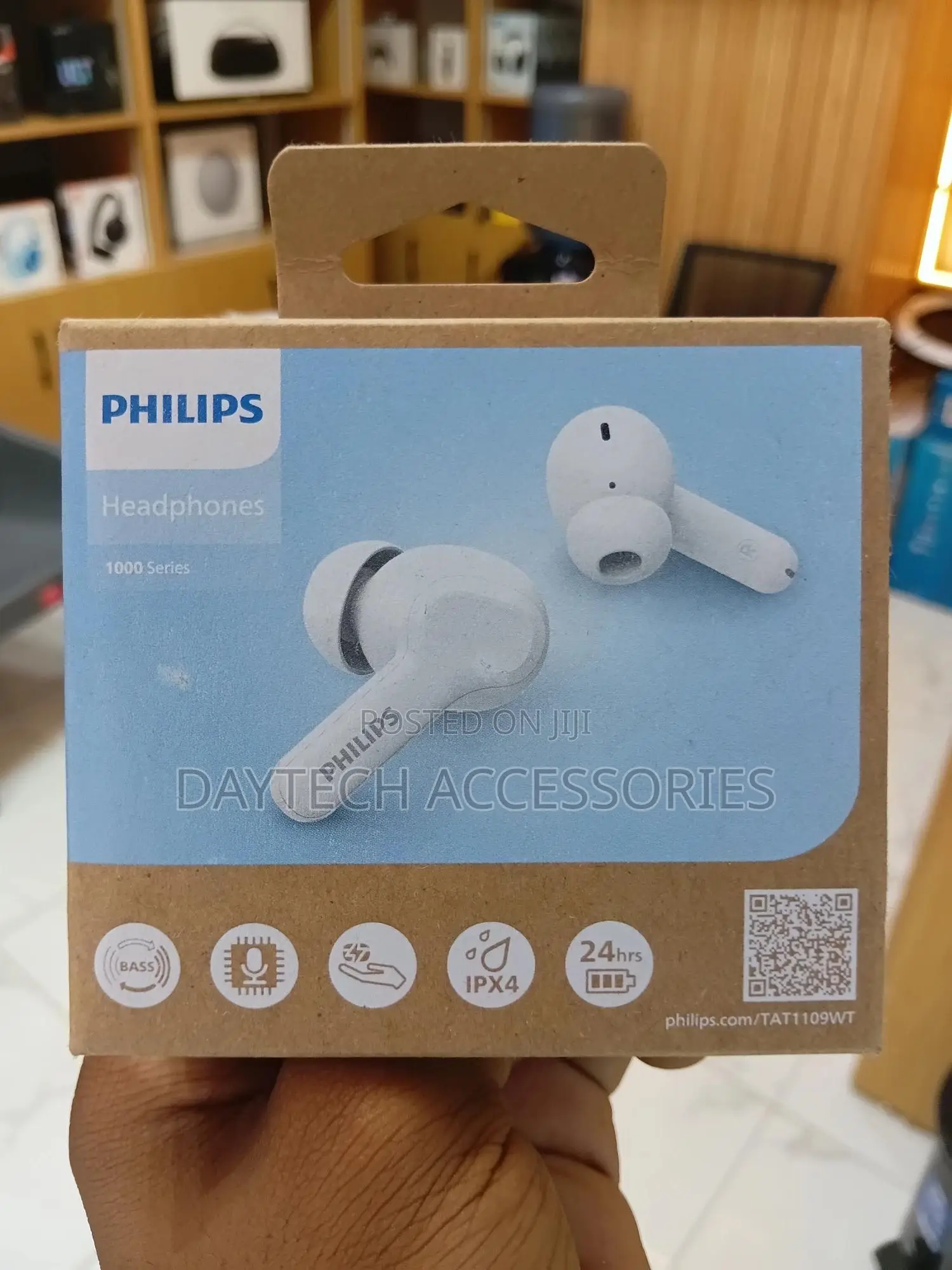 These Are Philips Tat1109wt True Wireless Earbuds in White.