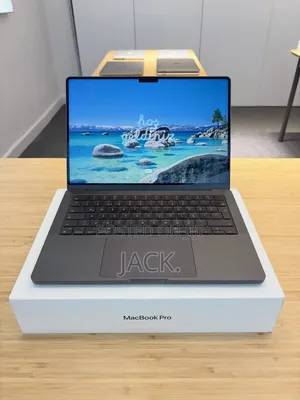 Laptop Apple MacBook Pro 2024 M4 Pro 24GB Apple M4 Pro SSD 512GB