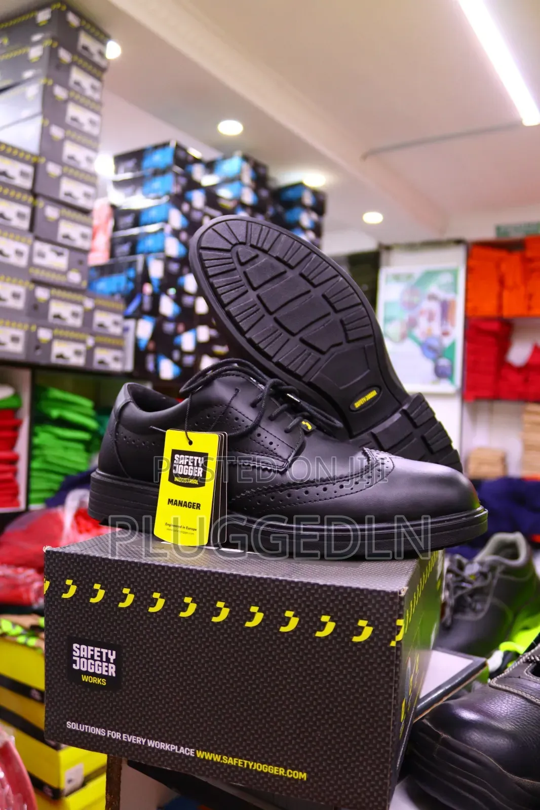 Manager Safety Jogger Shoe.