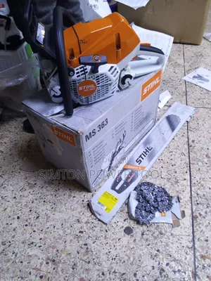 Husqvarna Cordless Chainsaw 16-Inch
