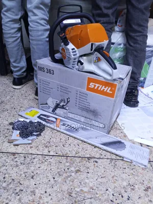 Best Quality Husqvarna 16" Cordless Chainsaw