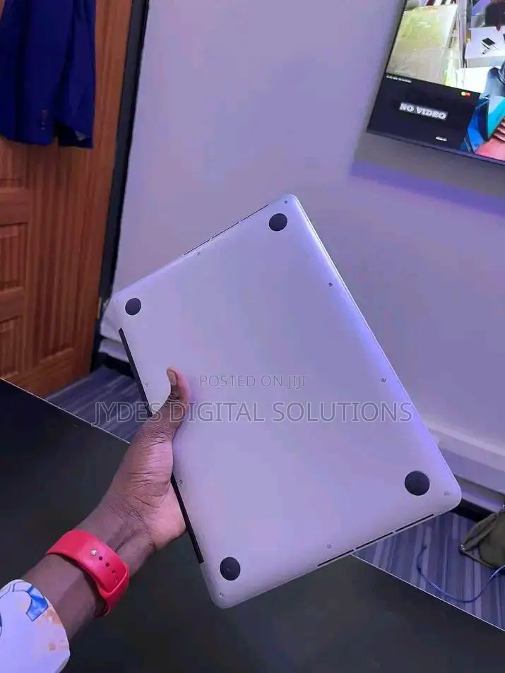 Laptop Apple MacBook Pro 2013 8GB Intel Core i5 SSD 256GB