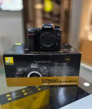 Nikon D7500 DSLR Camera With Af-S Dx 18-140mm F/3.5-5.6g Ed Vr Lens