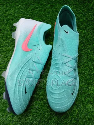Phantom Luna Gx Mint Fg Turquoise Football Boots