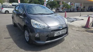 Toyota Aqua 2014 Gray