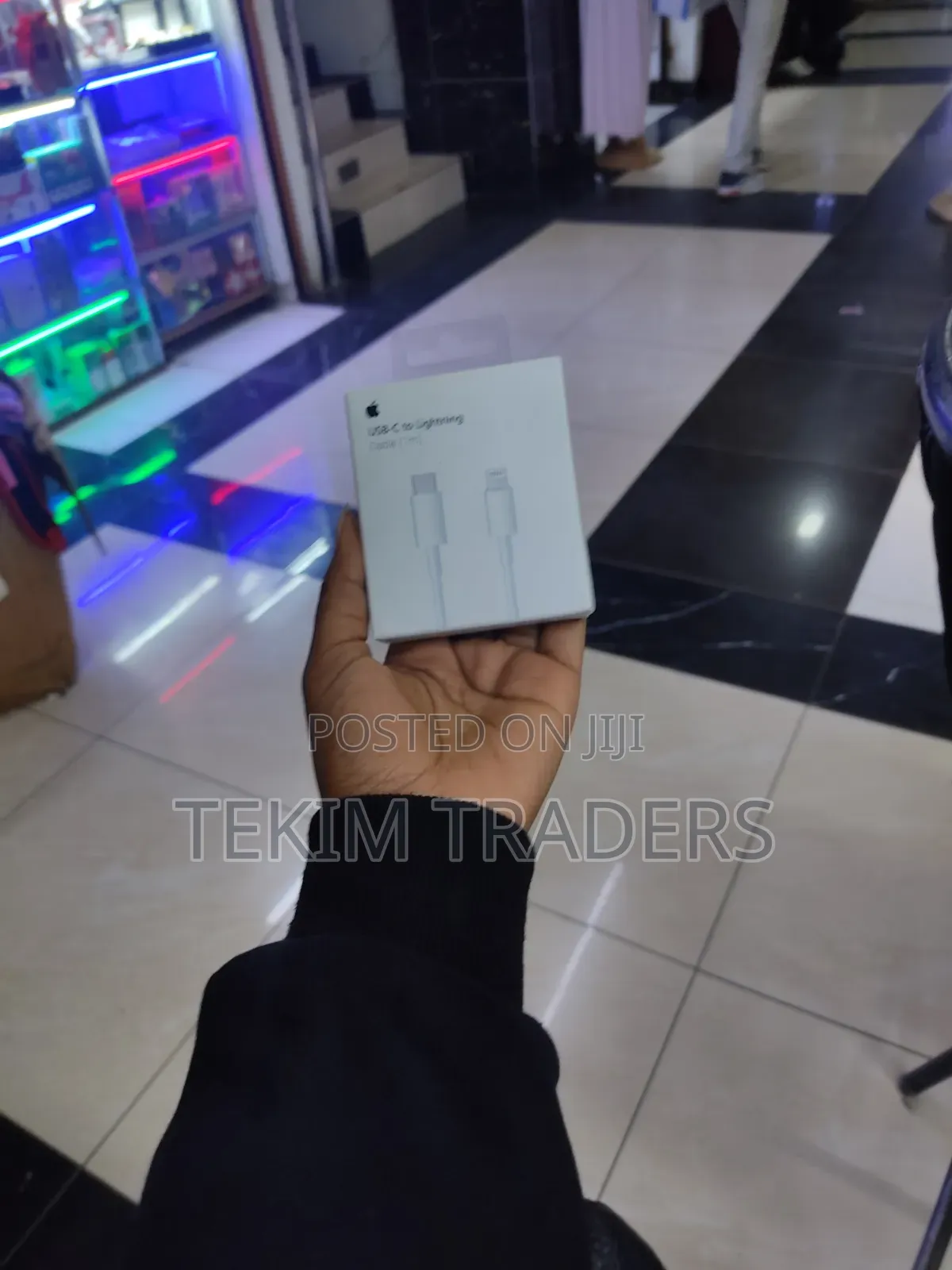 Usb -C to Lighting