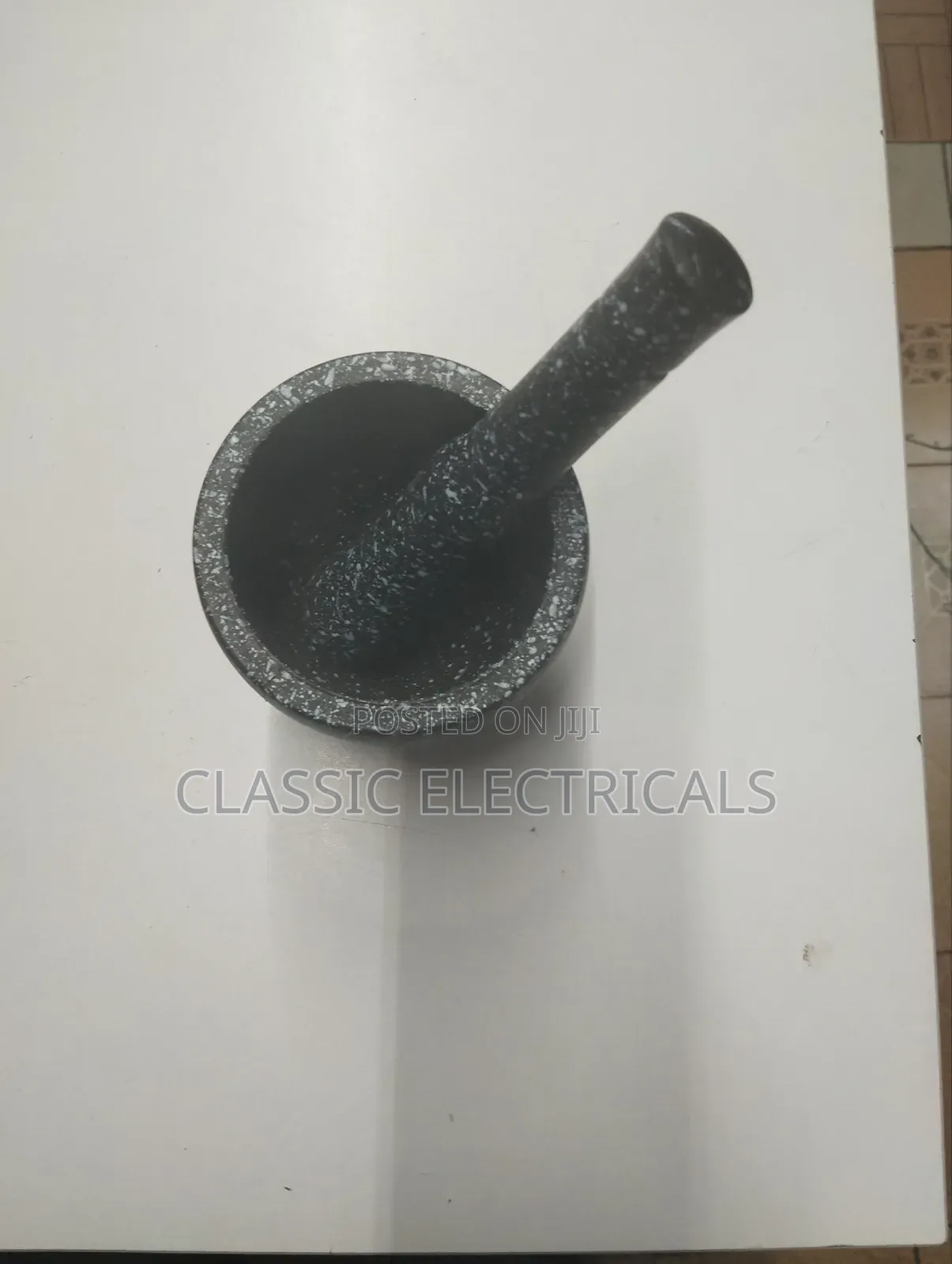Motor and Pestle
