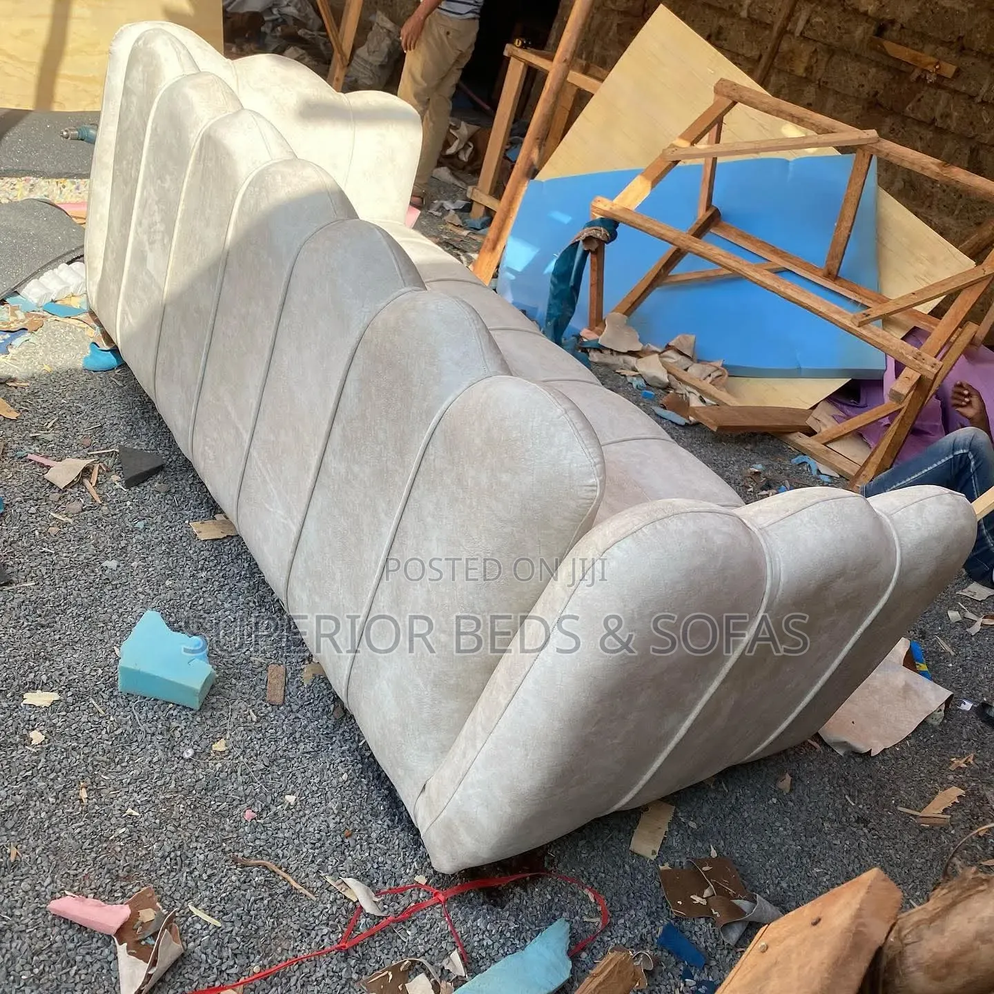 3 Seater for Sale (Cream Shell Back Sofa)