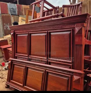 Boxed Ax Solid Chocolate Mahogany Bed (6*6)