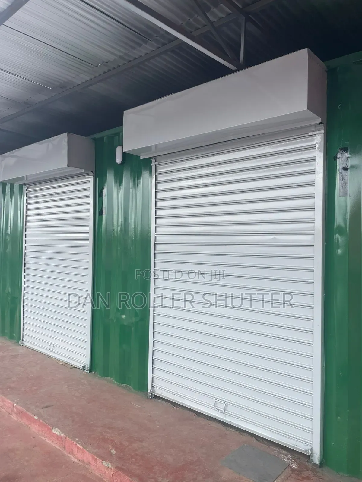 Compact Manual Roller Shutter