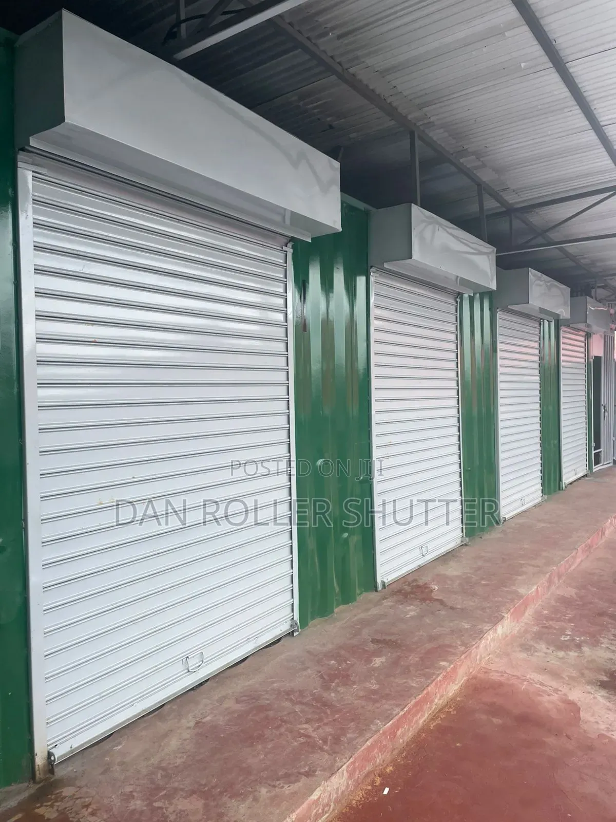 Compact Manual Roller Shutter
