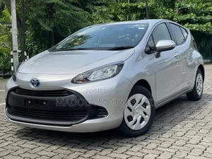 Toyota Aqua 2020 Silver