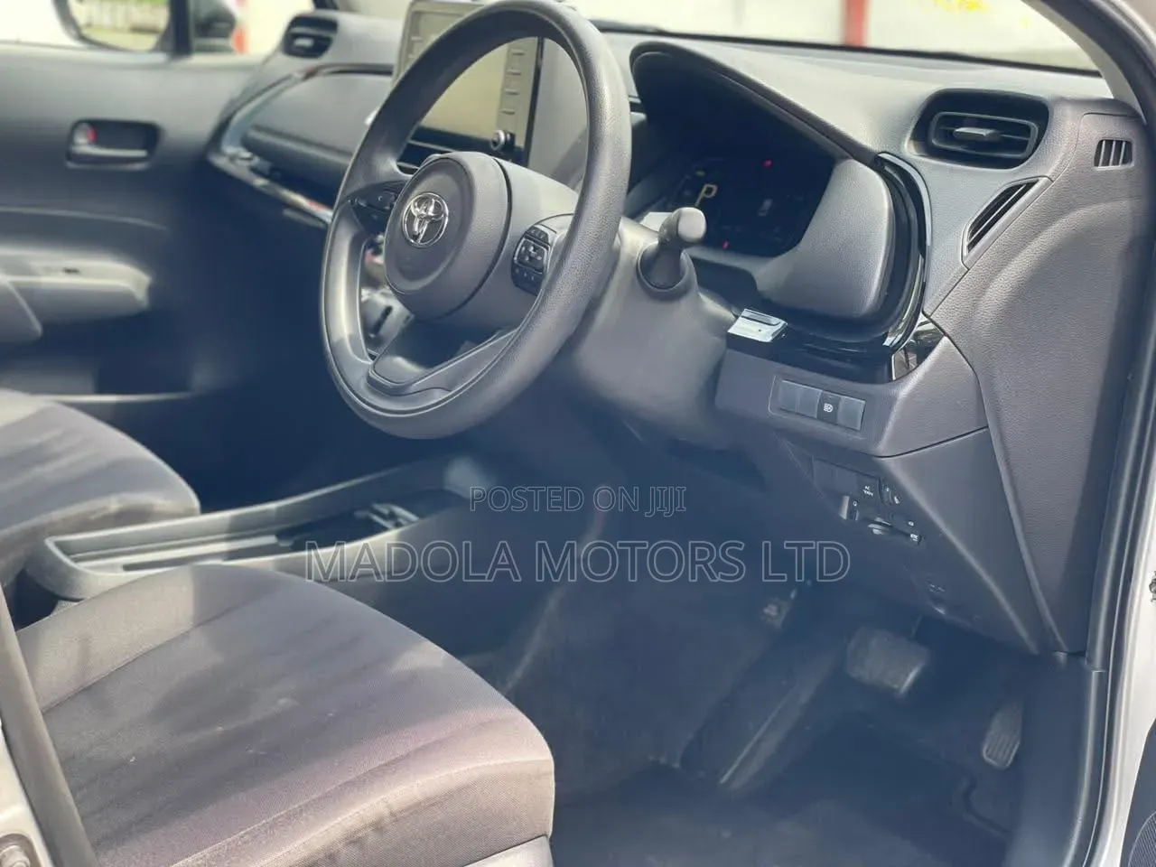 Toyota Aqua 2020 Silver