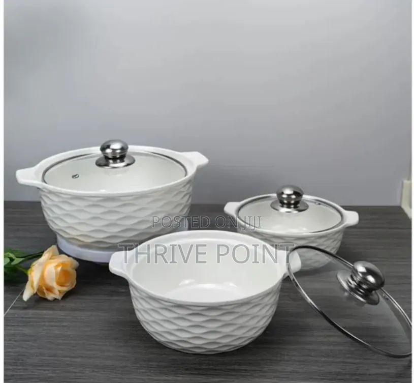 *Set of 3 White Soup Pots