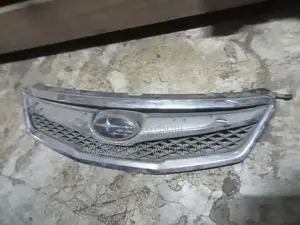 Grille Subaru Legacy Br9