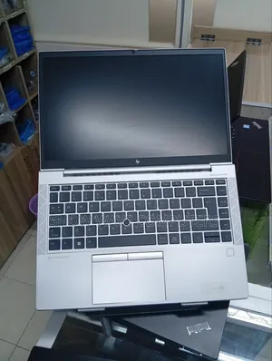 Laptop HP EliteBook 845 G8 8GB AMD SSD 256GB