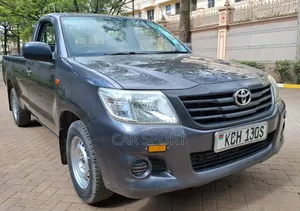 Toyota Hilux 2015 Gray