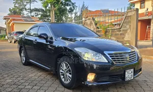 Toyota Crown 2012 Black