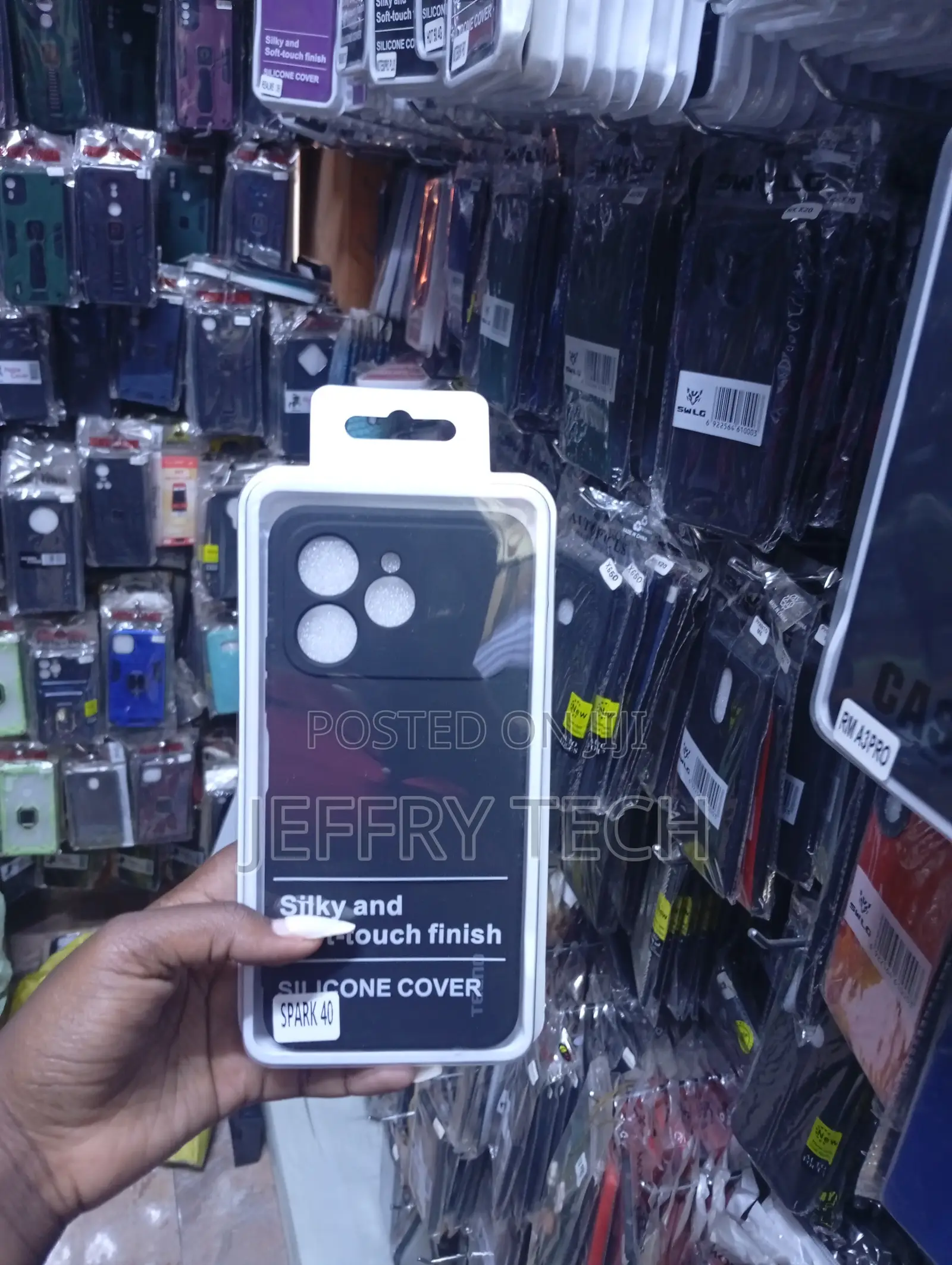 Tecno Spark 40 Black Silicone Cover