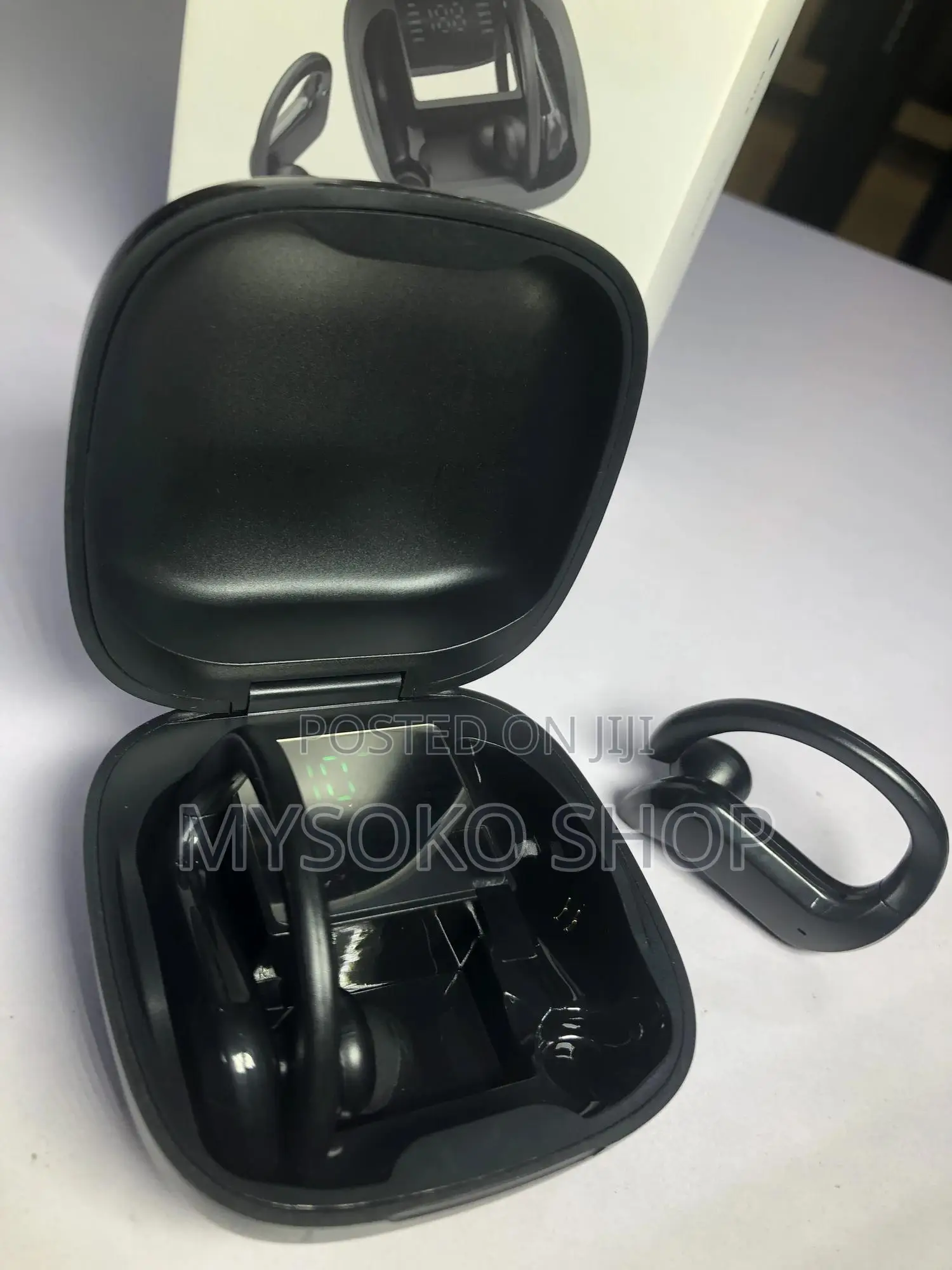 Md03 Hooked Earbuds